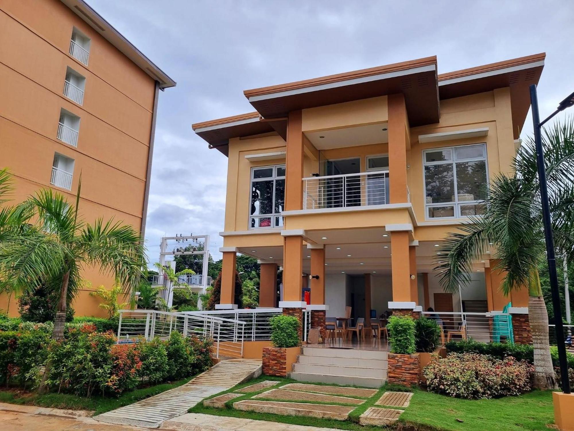Condo In Camella Manors In Puerto Princesa Eksteriør billede